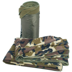 Mil-Tec Poly-Fleece Decke 200x150 cm mit der Hülle woodland