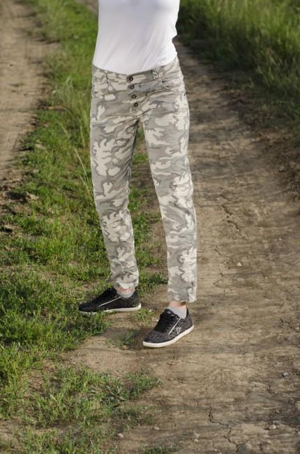 O&T Evira Pants, Large, Camo