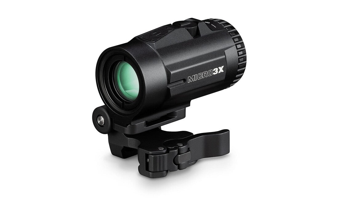 VorTex Optics Micro 3x Vergrößerungsmodul vor dem Kollimator