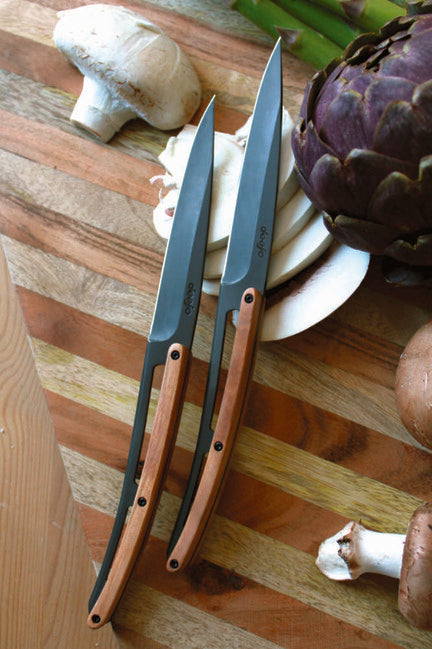 Deejo Set mit 6 Steakmessern Klingenoberfläche aus Titan Olivenholz