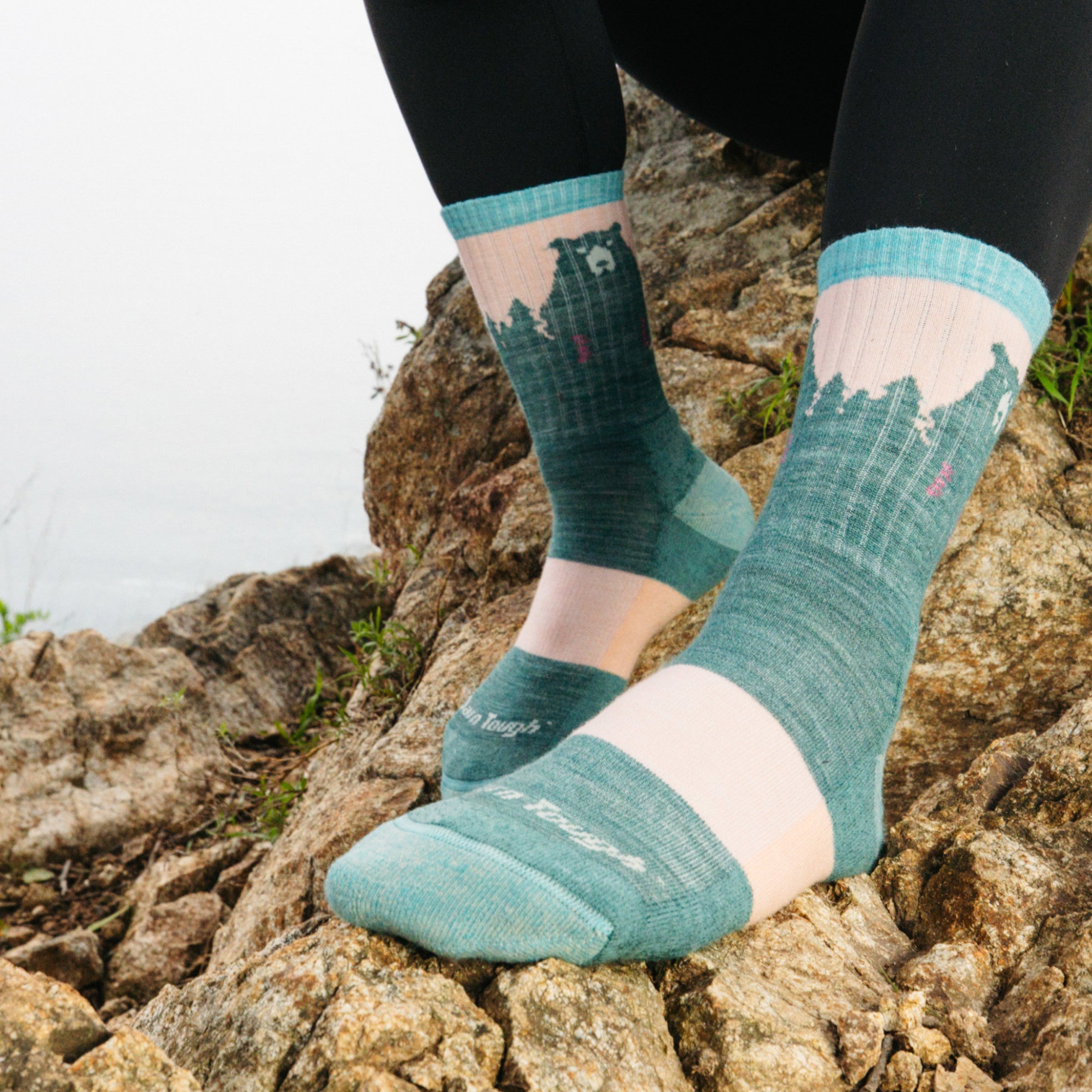 Darn Tough Bear Town Micro Crew Wandersocken mit Dämpfung, Quartz