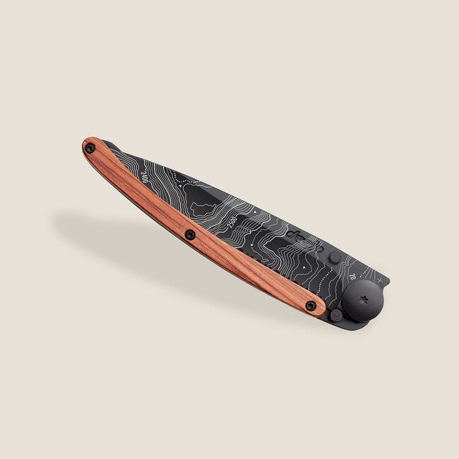 Deejo Serration Klappmesser schwarzes Korallenholz Topographie
