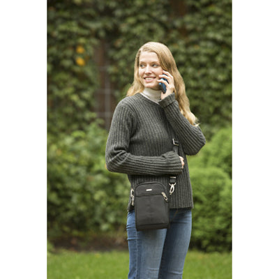 Travelon Classic Tour Anti-Theft Shoulder Bag, Black