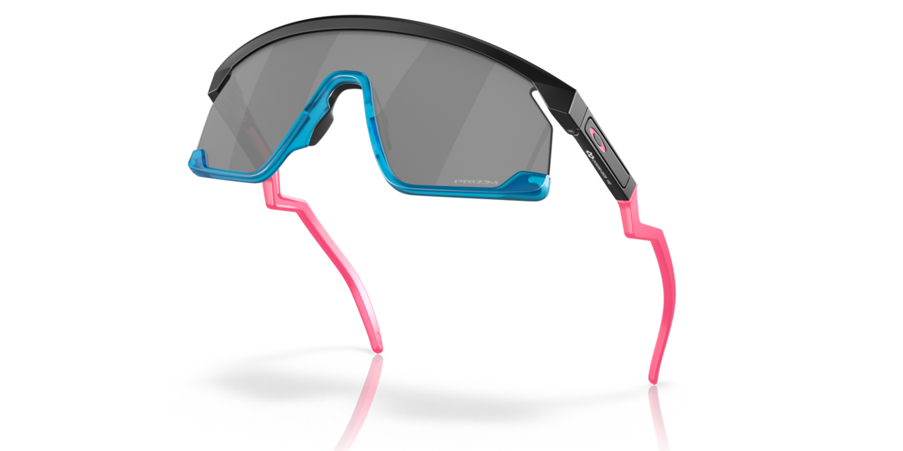Oakley BXTR Sunglasses 39, Matte Black Frame, Prizm Black Lens