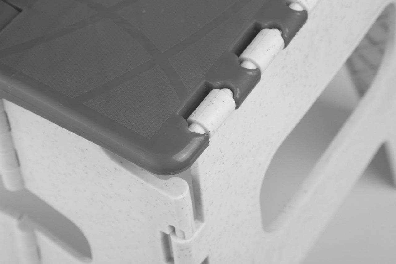 Brunner Plyer Step Stool