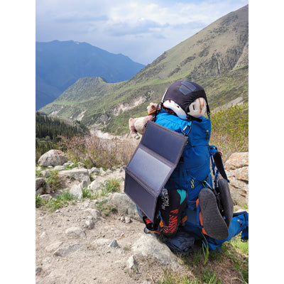 BasicNature Offroad Solar Charger 18V / 21W