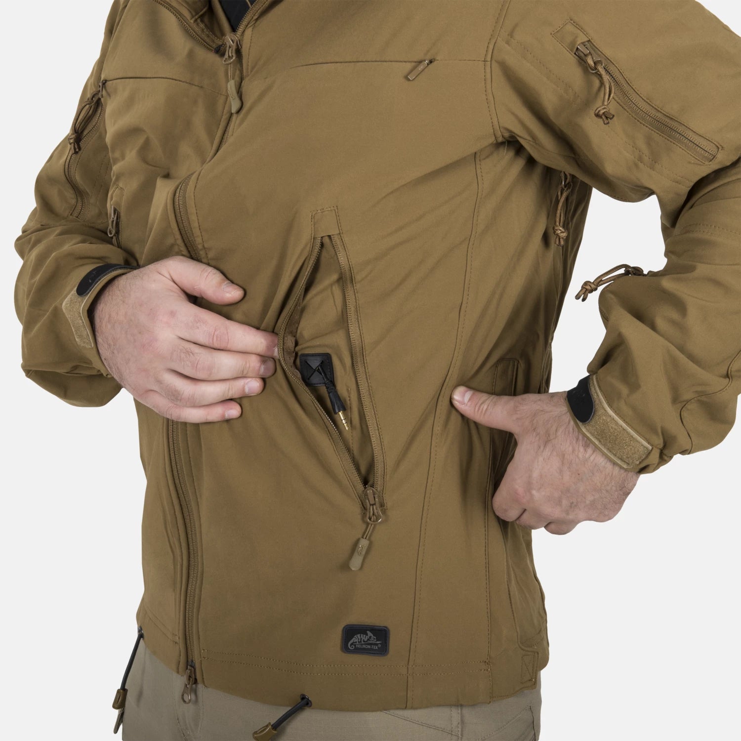Helikon-Tex COUGAR QSA™ + HID™ Soft Shell bunda, čierna – detail 11