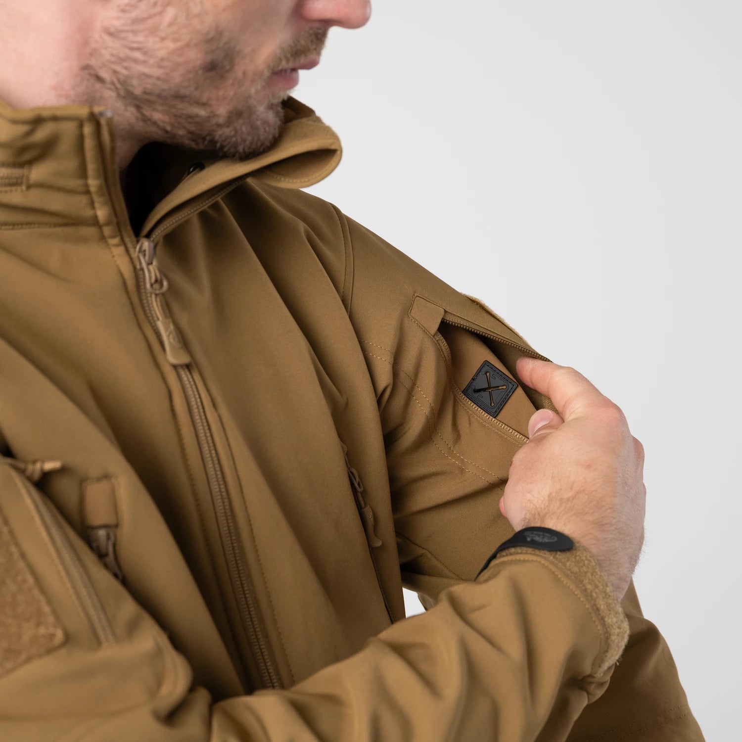 Helikon-Tex Gunfighter vode a vetruodolná bunda, shadow grey – detail 2