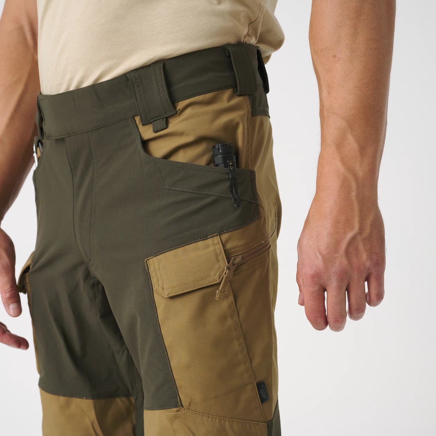 Helikon-Tex Hybrid Outback nohavice DuraCanvas, coyote/čierna – detail 3