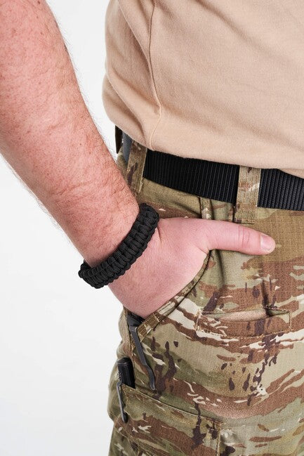 WARAGOD Bazin Armband mit Metallverschluss, schwarz