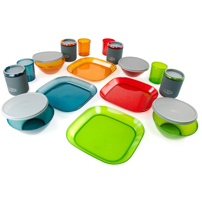 GSI Outdoors Infinity 4 Person Deluxe Tableset, multicolor