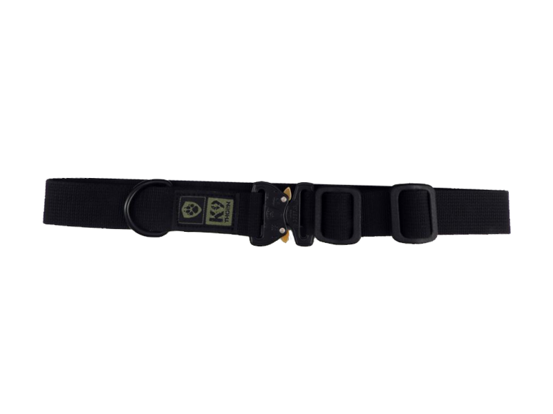 K9 Thorn ONE halsband mit kobraschnalle, schwarz