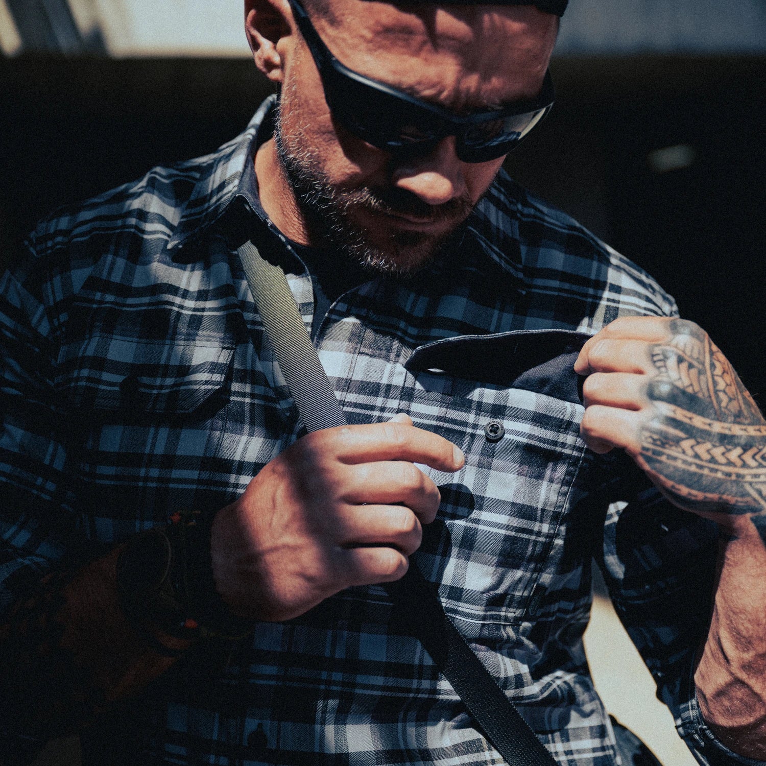 Helikon-Tex GreyMan košeľa Graphite Plaid – v použití 4