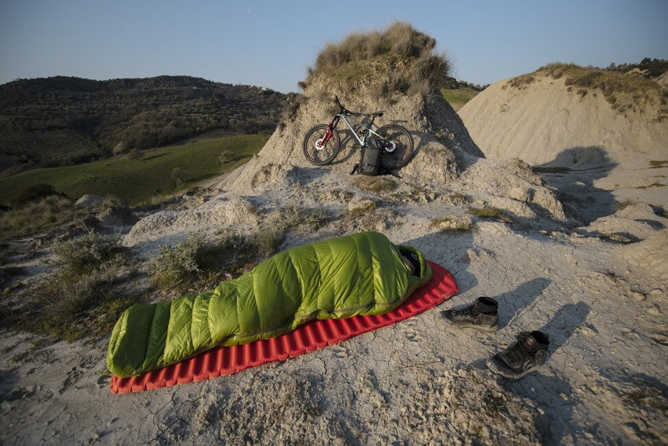 Pinguin Lava 350 Sleeping Bag, Red