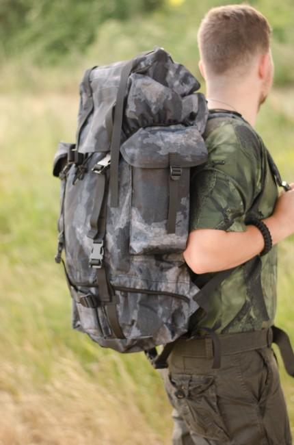 MFH BW nepremokavy ruksak vzor HDT-camo LE 65L