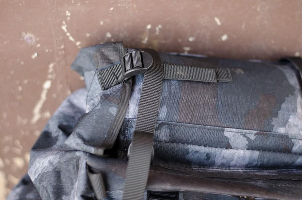 MFH BW nepremokavy ruksak vzor HDT-camo LE 65L