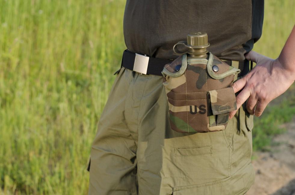 Mil-Tec US Feldflasche 1l mit ALU Schale woodland pattern