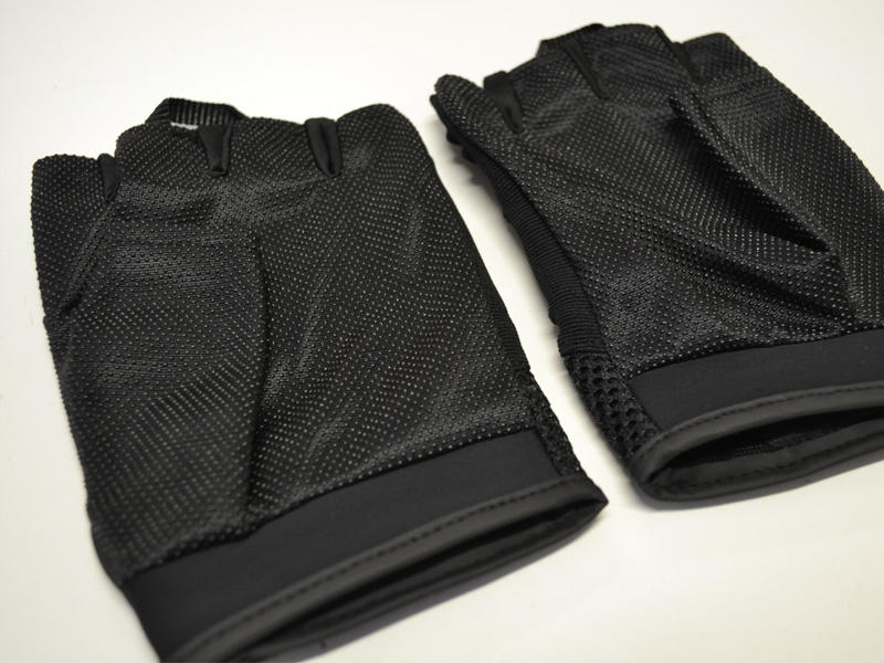 O&T Handschuhe ochranne Natur fingerlos, schwarz