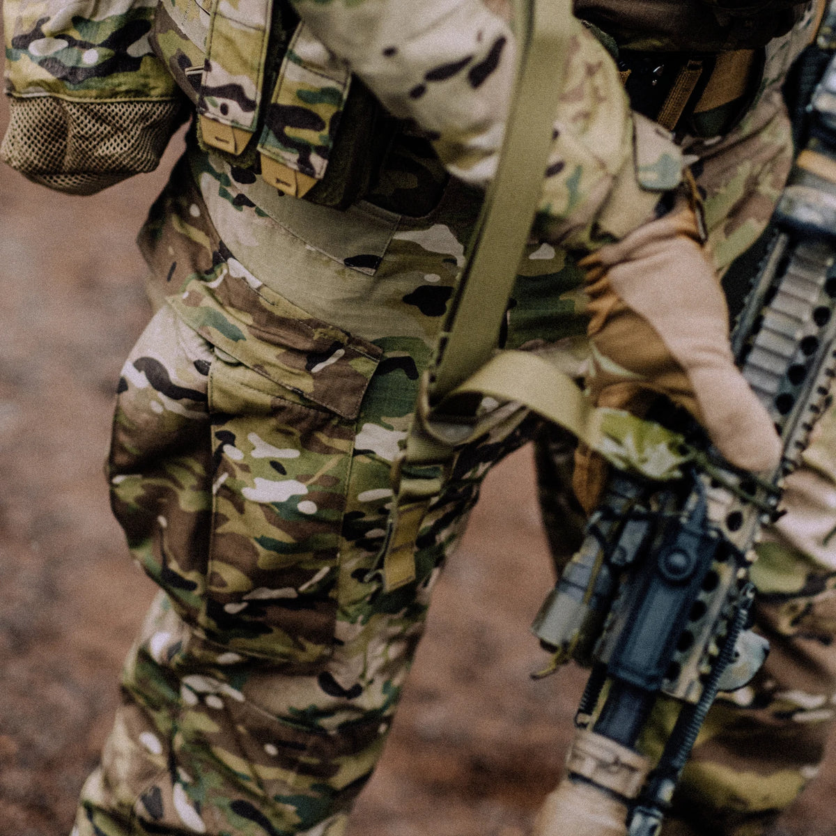 Helikon-Tex MBDU nohavice NyCo Ripstop, Flecktarn – v použití 1