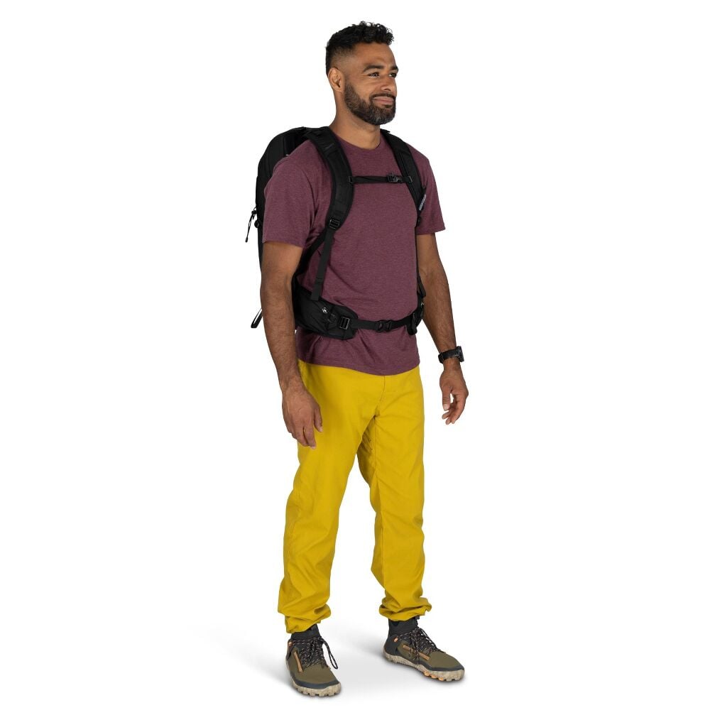 OSPREY TALON 22 turistický batoh, black/coal grey