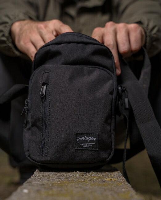 Pentagon Tasche cez rameno Kleos Messenger, schwarz