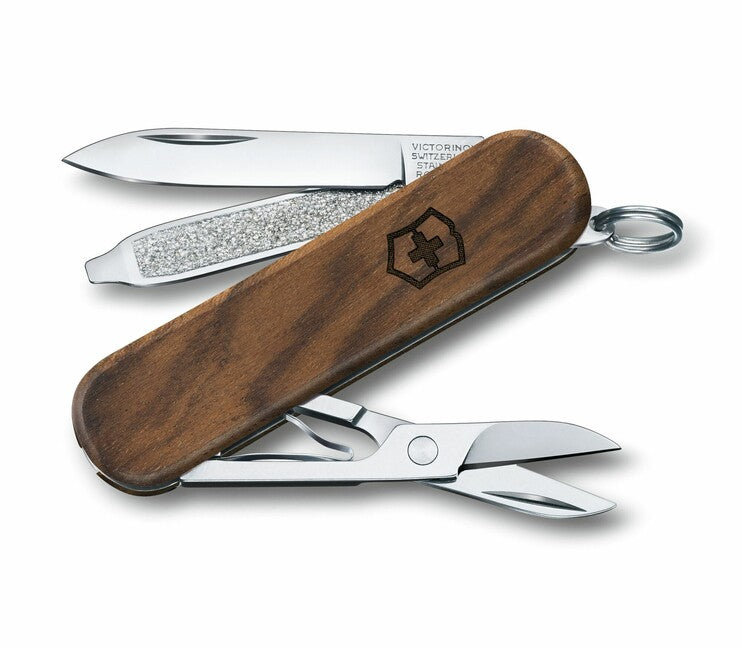 Victorinox Classic SD Wood multifunkčný nôž 58 mm, orechové drevo, 5 funkcií