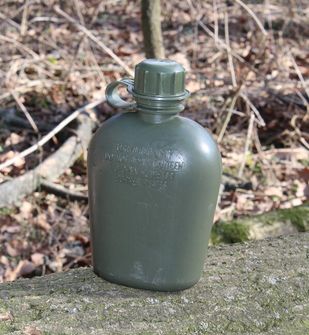 MFH Plastikfeldflasche, oliv, 1 l